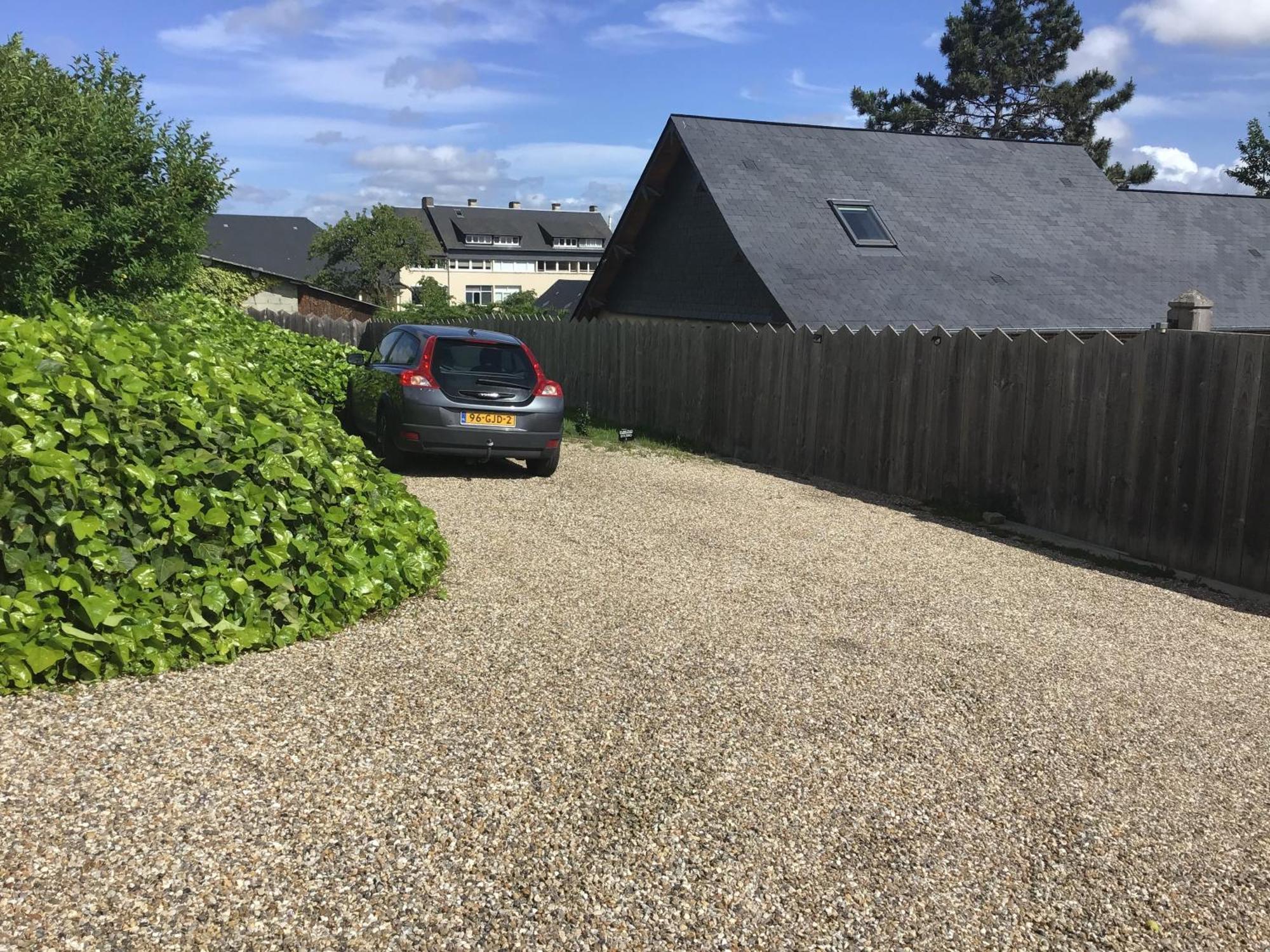 Bel Air Studios-Terrasse Couverte-Jardinet-Vue Pont De Normandie-Parking Prive Honfleur Exteriör bild
