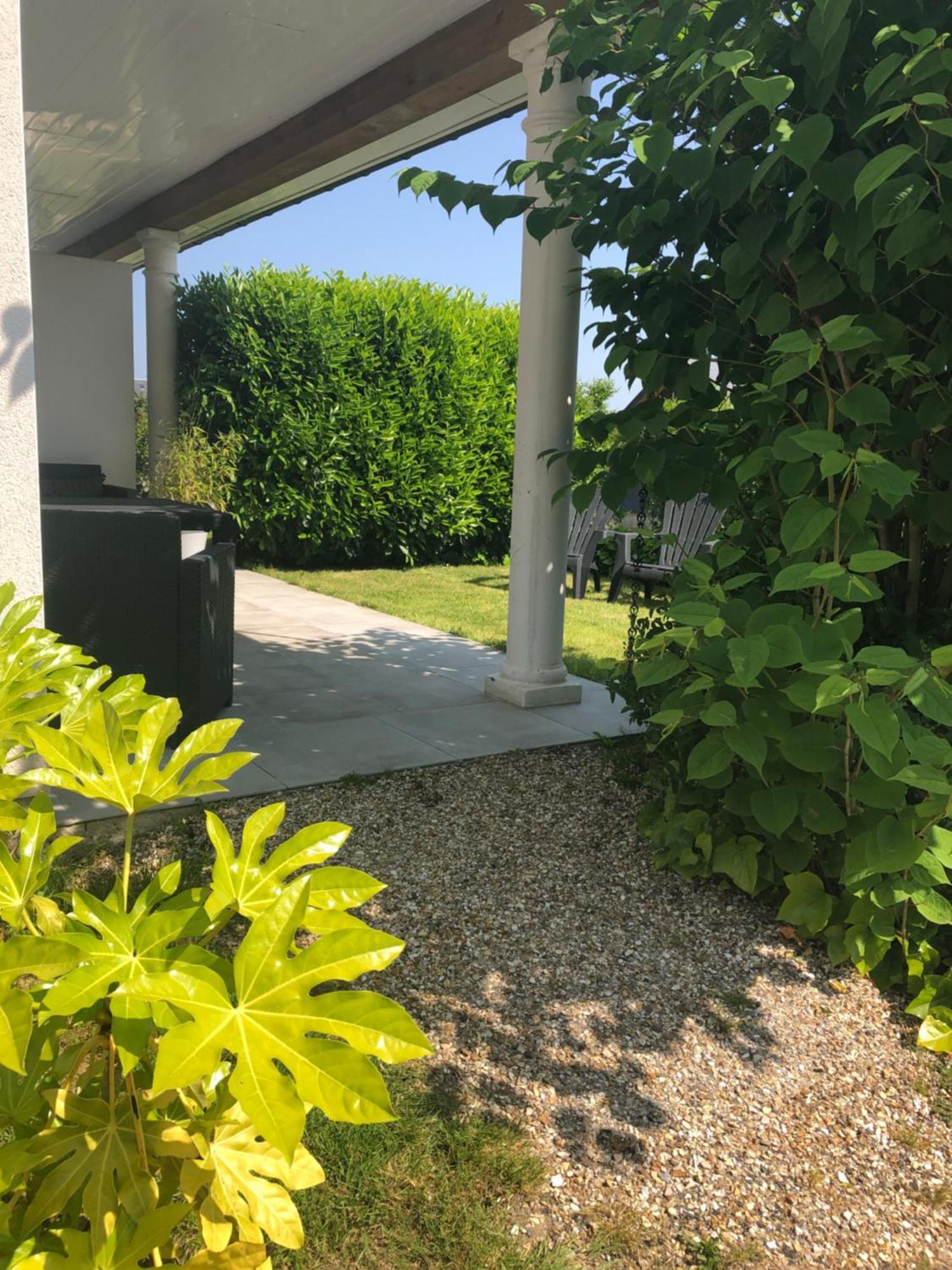 Bel Air Studios-Terrasse Couverte-Jardinet-Vue Pont De Normandie-Parking Prive Honfleur Exteriör bild